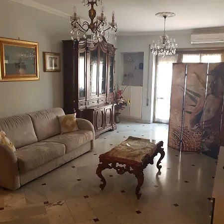 Apartment Grandma House *